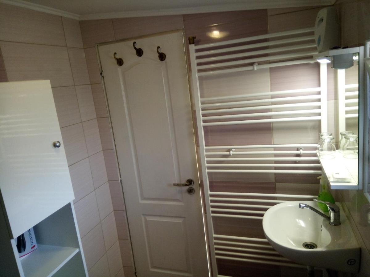 Elizabeth'S Rooms Gherla Luaran gambar