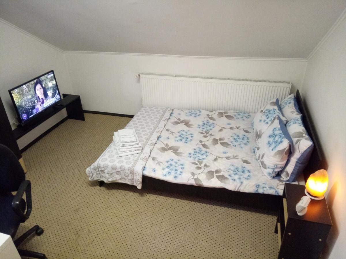 Elizabeth'S Rooms Gherla Luaran gambar